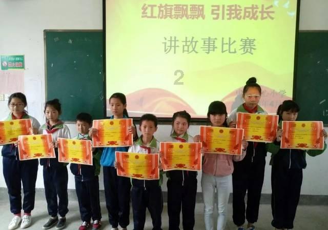 苏菲亚和安伯的休闲装